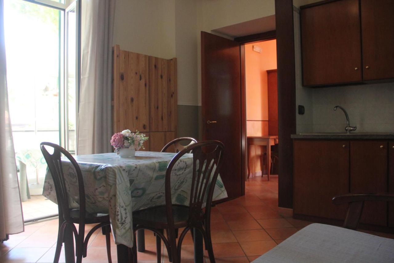 Villino Gregoraci Relais Bed & Breakfast Santa Marinella Exterior photo